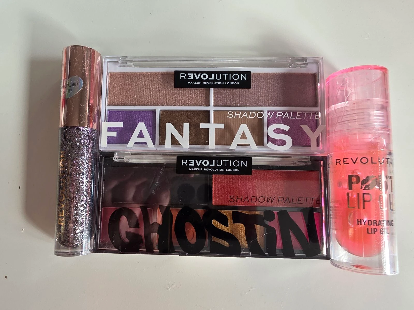 Lote Maquilhagem 2 Paletas / Lip Oil / Glitter Corporal| Revolution